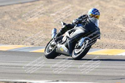 media/Jan-14-2024-SoCal Trackdays (Sun) [[2e55ec21a6]]/Turns 9 and 8 (10am)/